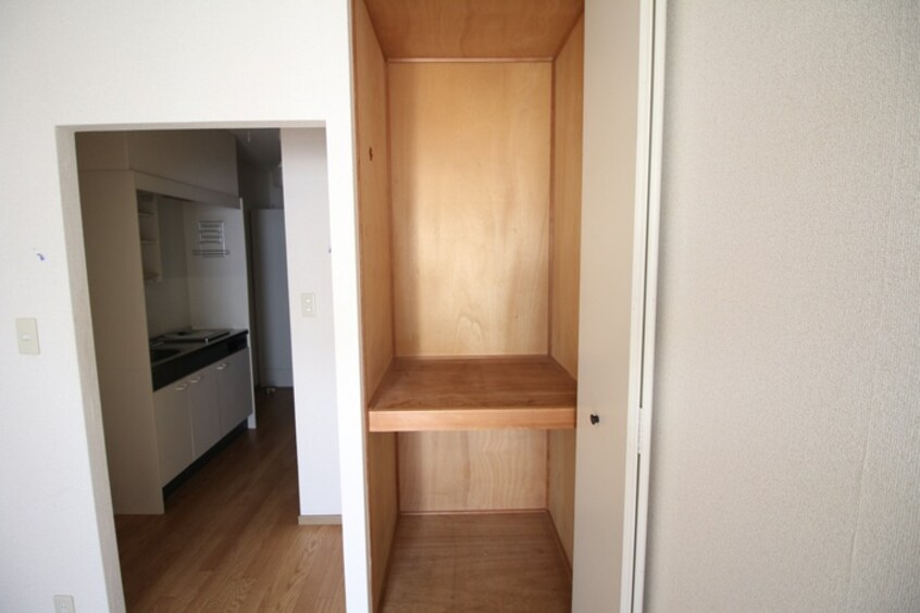 収納 西之町ハイツＢ