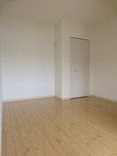 居室 サン　ヴィラ２４