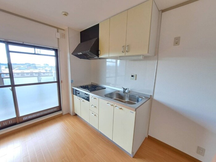 キッチン リバ－サイド北別府