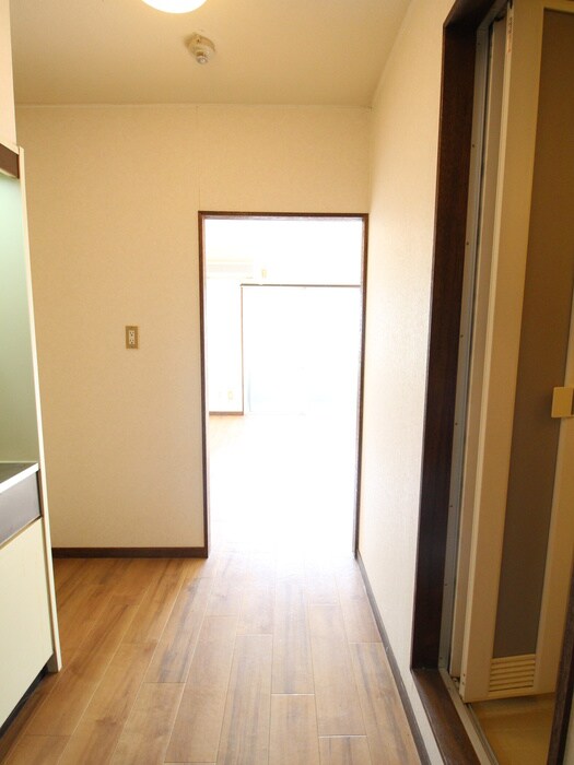 廊下 シャルムハイツ小野原