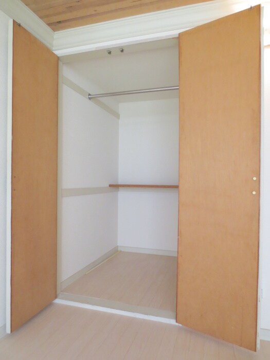 収納 ガ－デン泉が丘