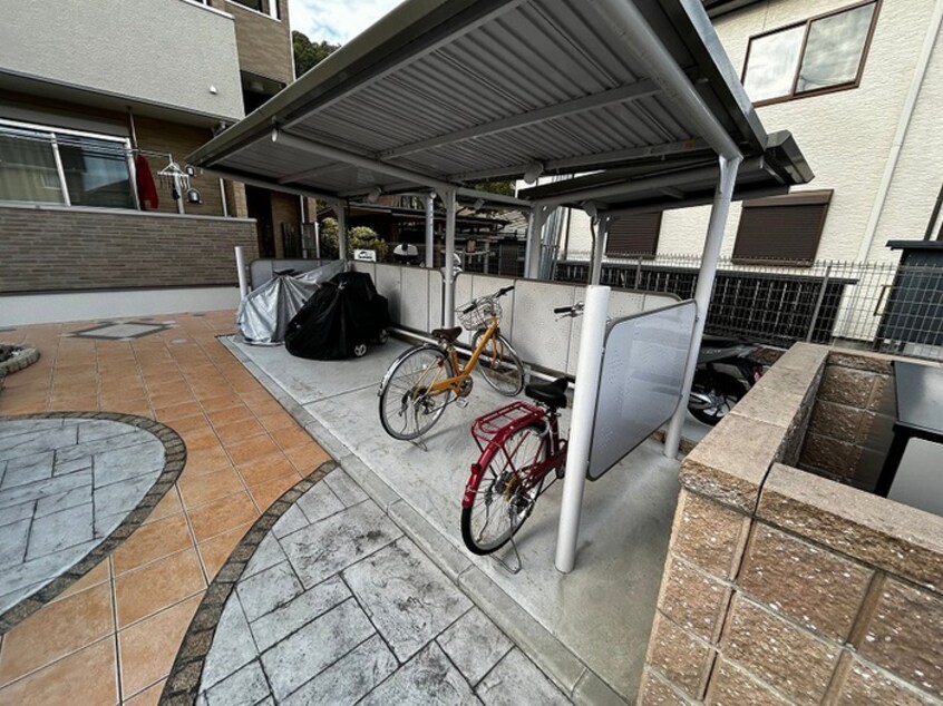 駐輪場 セレーノ