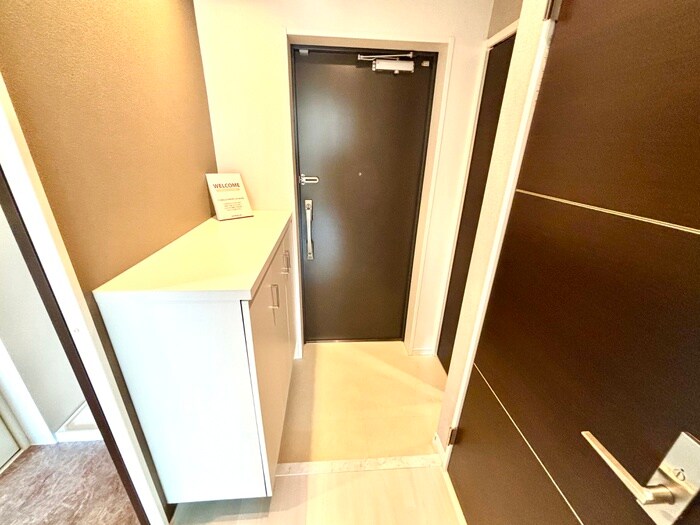 玄関 Ａｍｉｓｔａｄ