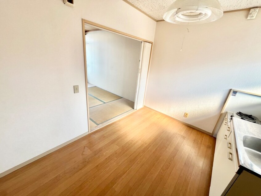 居室 西小路ハイツ