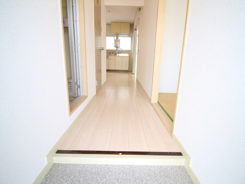 廊下 西小路ハイツ