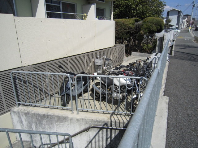 駐輪場 PISO ﾋﾟｿ