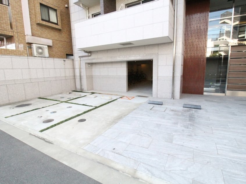 駐車場 ﾌｧｰｽﾄｽﾃｰｼﾞ江坂広芝町Ⅱ（702）