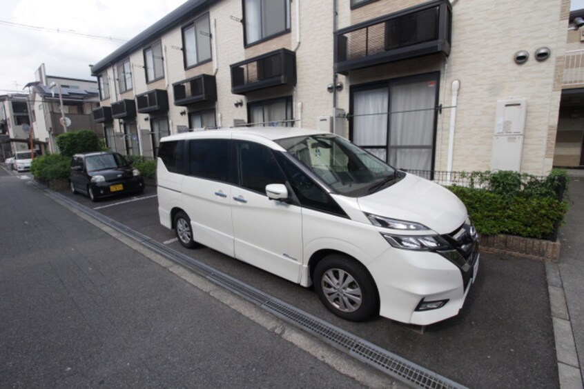 駐車場 モンプレイン