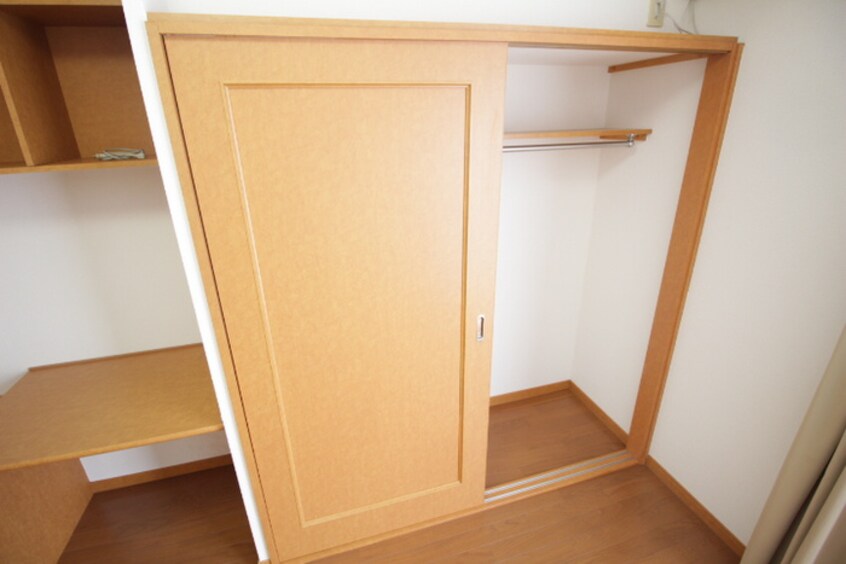 収納 モンプレイン