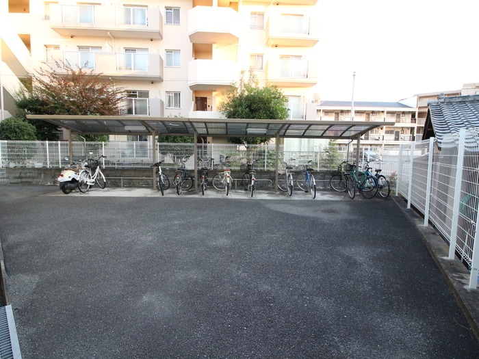 駐輪場 カピラ