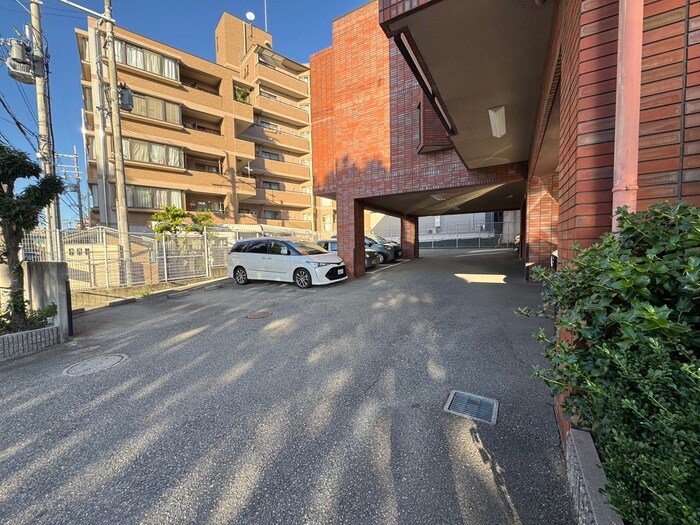 駐車場 ルイズミッシェル