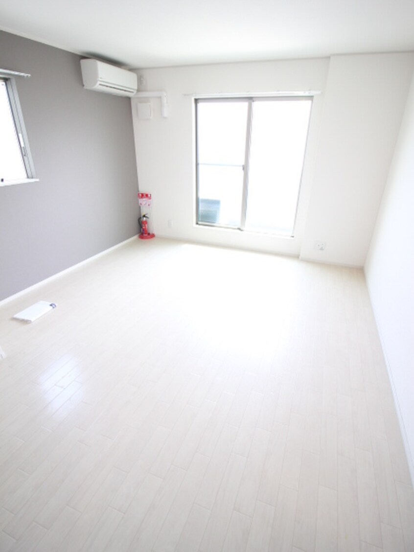 居室 メゾン　ド　トゥ－ル久代