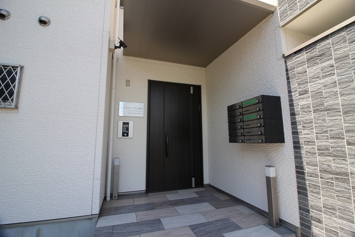 エントランス部分 クリエオ－レ鴻池徳庵町