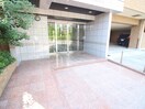 エントランス部分 サンロイヤルエスⅡ