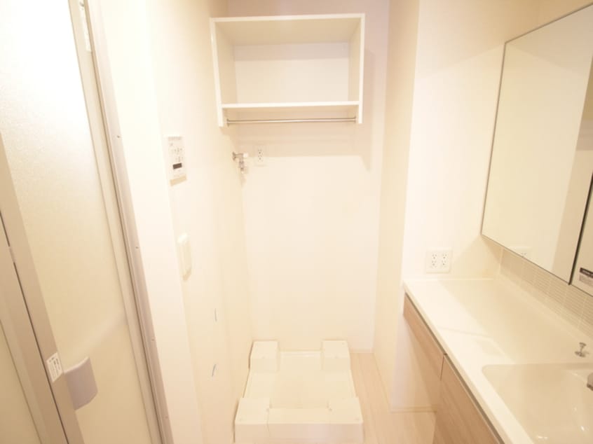 洗濯機置場 メゾン　ド　ラピスラジュリ