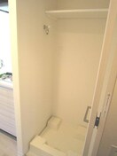 洗濯機置場 プレサンス新大阪ザ・シティ