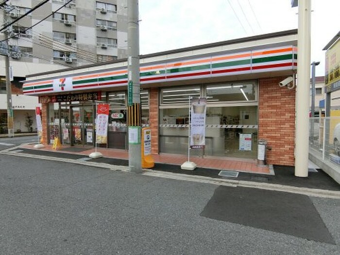 ファミリーマート堺津久野駅前店(コンビニ)まで350m 津久野町3丁貸家