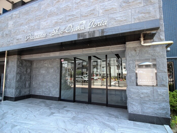 エントランス部分 ﾌﾟﾚｻﾝｽ新大阪ｲｵﾘｱ(306)