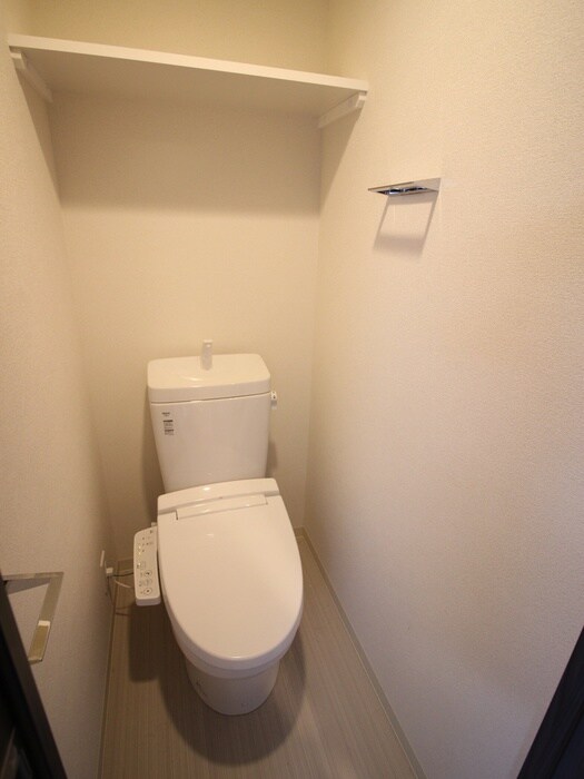 トイレ ﾌﾟﾚｻﾝｽ新大阪ｲｵﾘｱ(306)