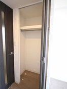 収納 ﾌﾟﾚｻﾝｽ新大阪ｲｵﾘｱ(306)