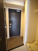 玄関 ﾌﾟﾚｻﾝｽ新大阪ｲｵﾘｱ(306)