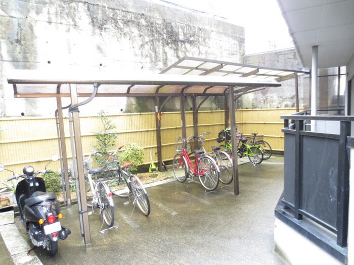 駐輪場 アクティ山一