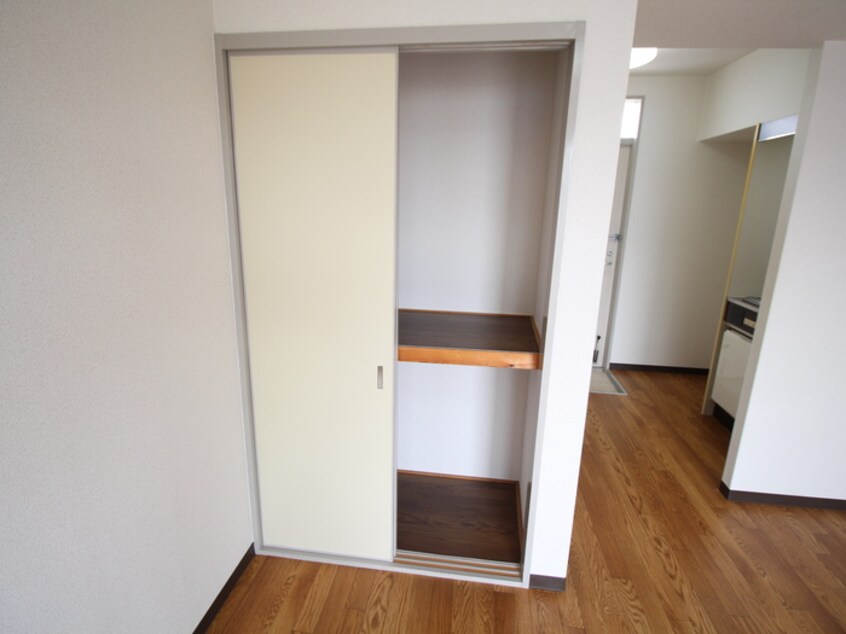 収納 カレッジハウスイ－スト