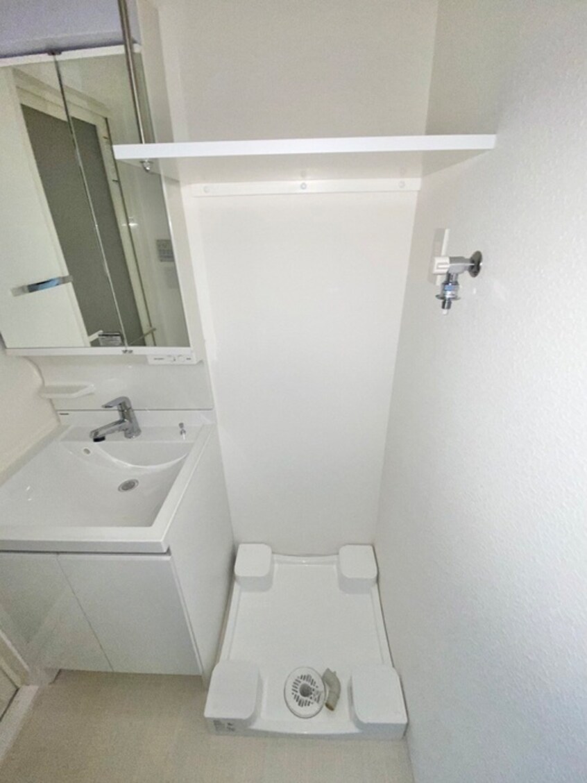 洗濯機置場 ﾚｵﾝｺﾝﾌｫｰﾄ難波ｸﾚｱ(1203)