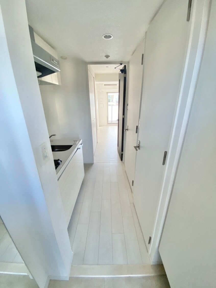 廊下 ﾚｵﾝｺﾝﾌｫｰﾄ難波ｸﾚｱ(1203)