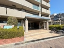 エントランス部分 サンプラザ湯里南