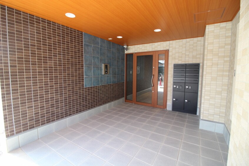 エントランス部分 Sbacco　B棟