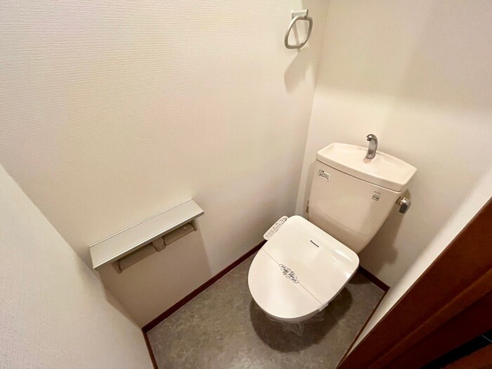 トイレ ラーレンティア