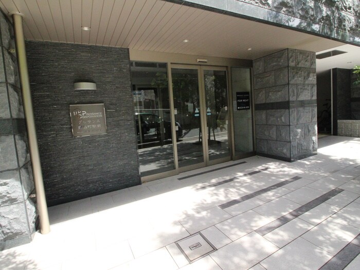 エントランス部分 プレサンス南森町駅前(302)