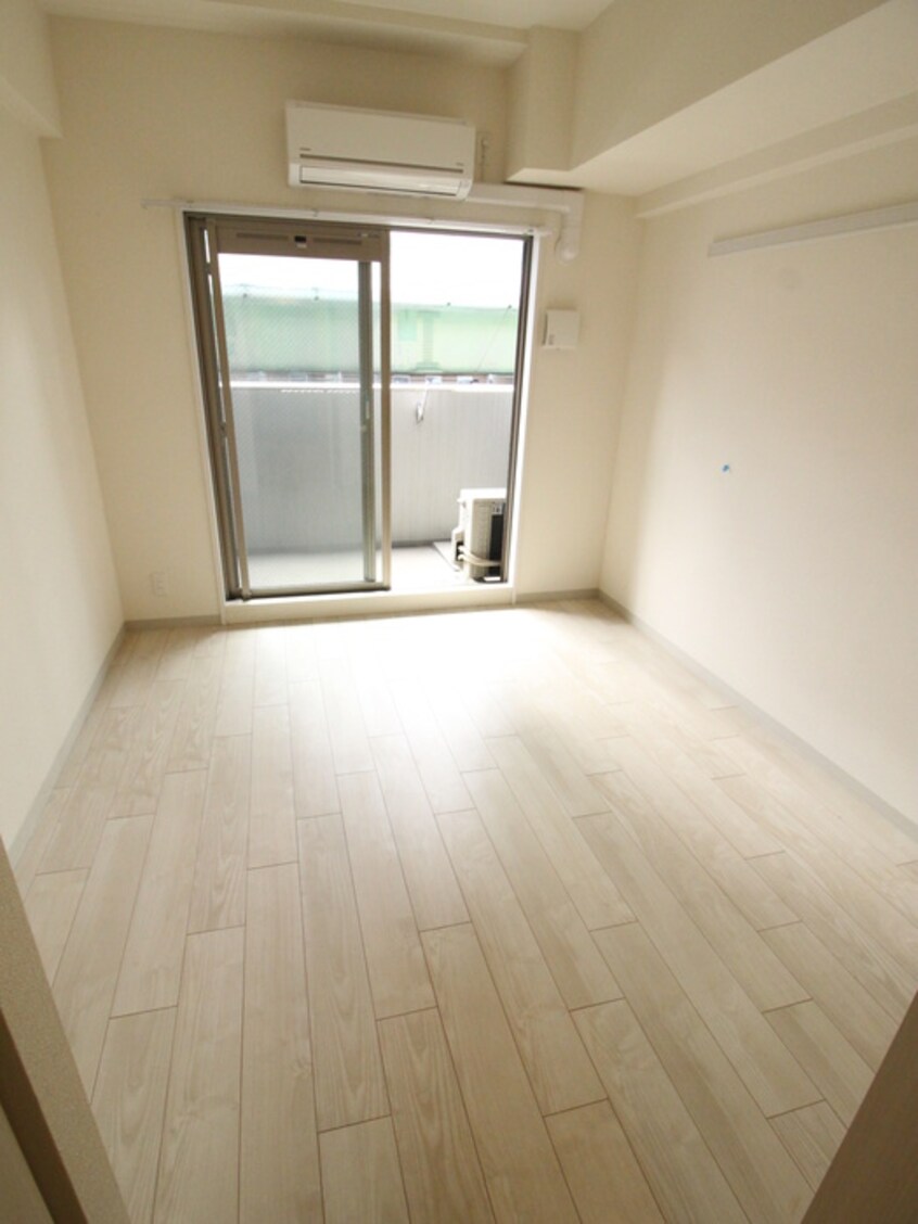 居室 プレサンス南森町駅前(302)