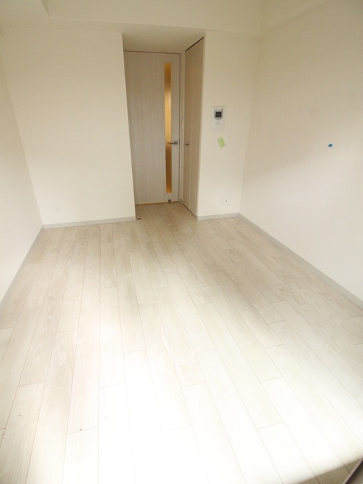 居室 プレサンス南森町駅前(302)