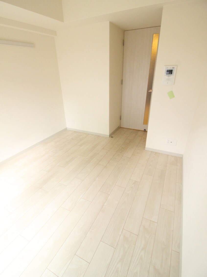 居室 プレサンス南森町駅前(302)