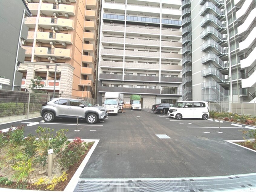 駐車場 ｴｽﾘｰﾄﾞ新大阪ｻﾞ･ﾌﾟﾚﾐｱEAST