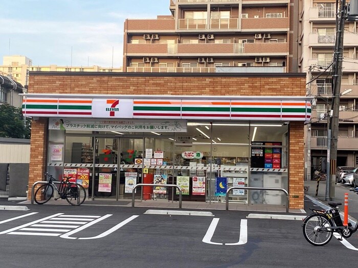 セブン-イレブン 大阪東中島３丁目店(コンビニ)まで220m ｴｽﾘｰﾄﾞ新大阪ｻﾞ･ﾌﾟﾚﾐｱEAST
