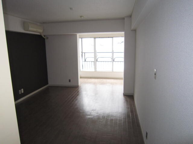 居室 レバンガ老松通りBLDG．