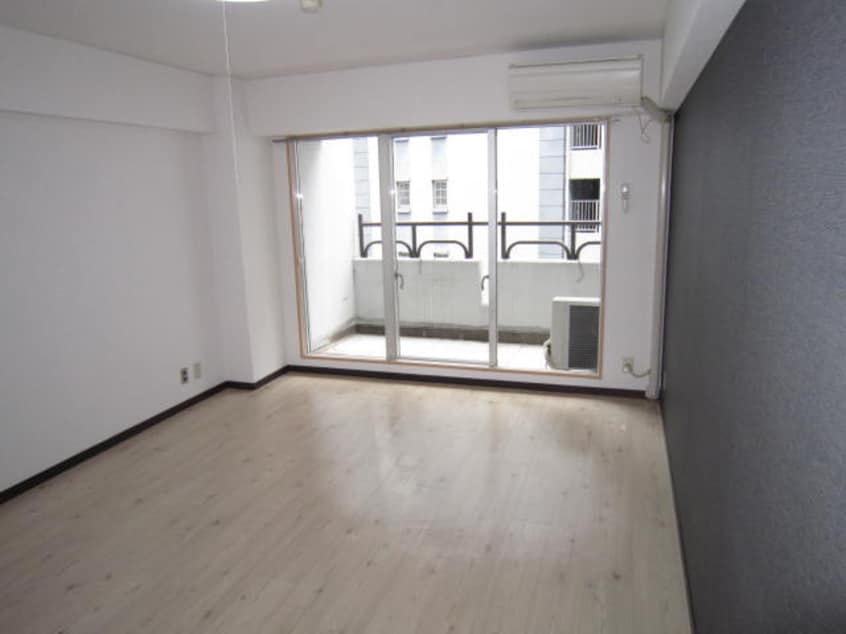 居室 レバンガ老松通りBLDG．