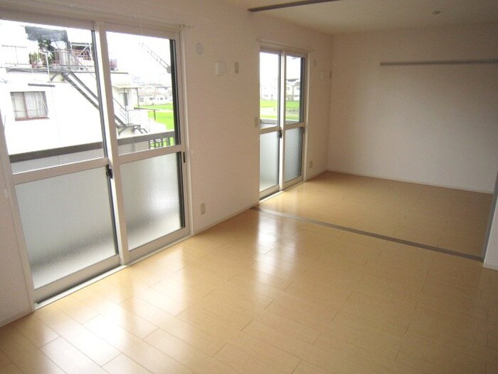 居室 サワ－フロ－ラＡ棟