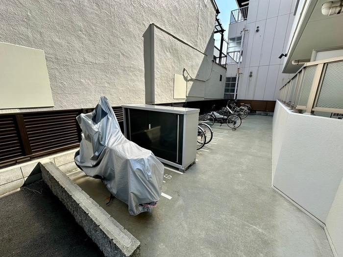 駐輪場 隆和