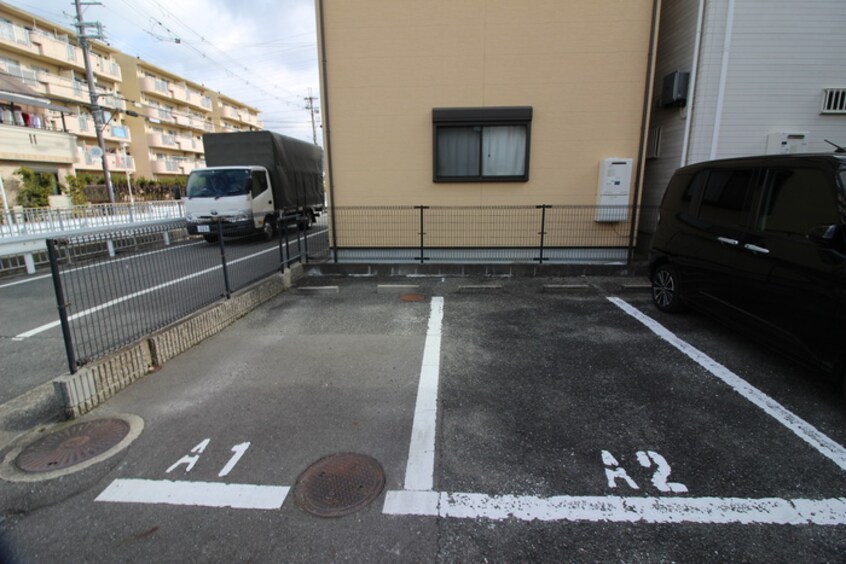 駐車場 アヴィタンテ加納A棟