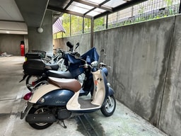 バイク置き場
