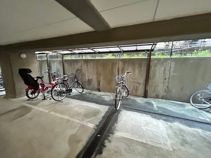 駐輪場 メゾン・ソレイユ