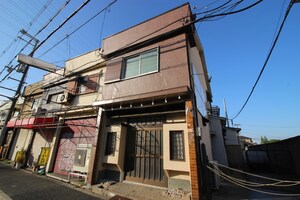 新家町店舗付住宅