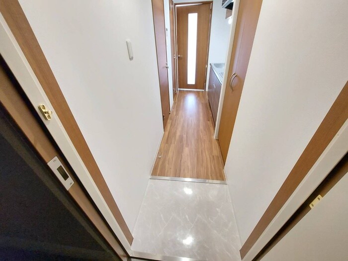 玄関 メゾン・マロン