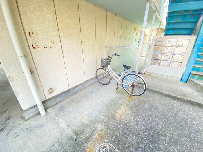 駐輪場 ジュネスハイツ