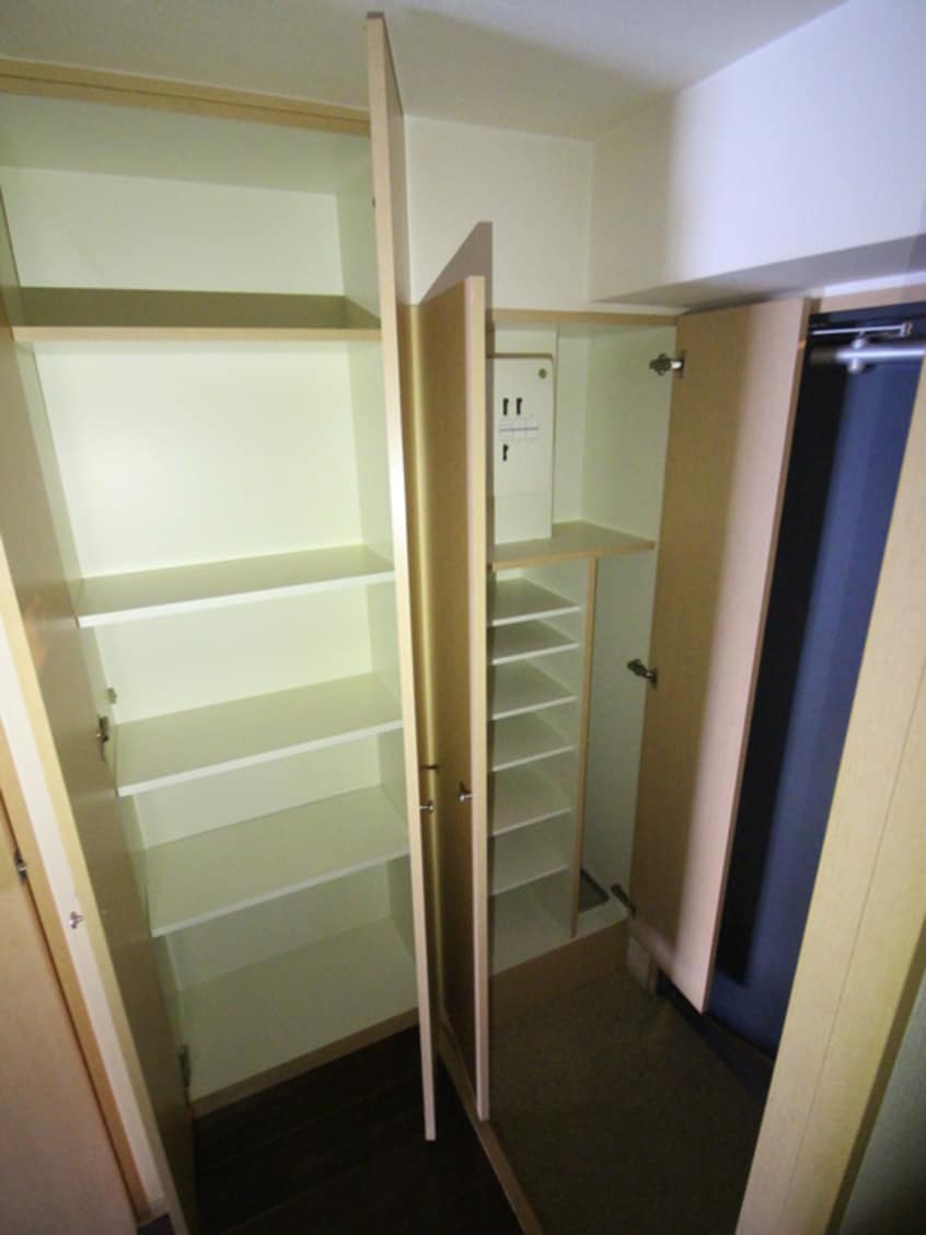 靴箱 ソルレヴェンテ梅田