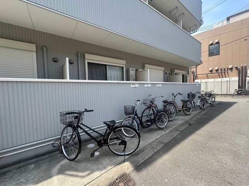 駐輪場 ＬＩＢＲＯ